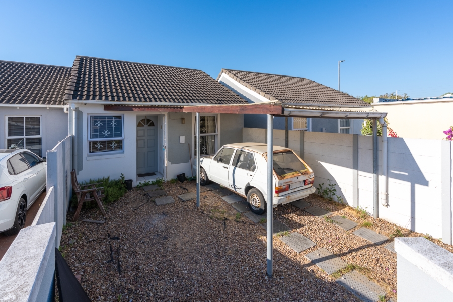 2 Bedroom Property for Sale in Thornton Western Cape